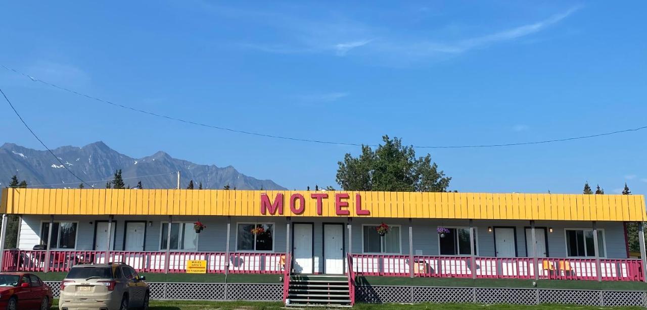 Glacier View Inn Haines Junction Exteriér fotografie